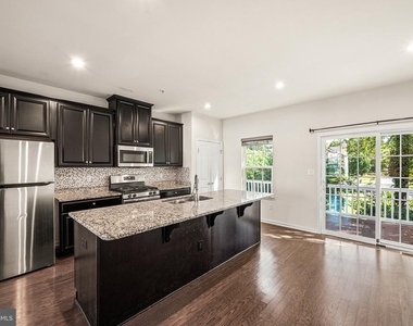 126 Mulberry Drive - Photo Thumbnail 9