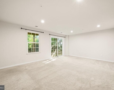 126 Mulberry Drive - Photo Thumbnail 5