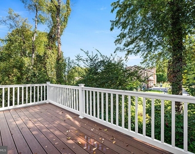 126 Mulberry Drive - Photo Thumbnail 15