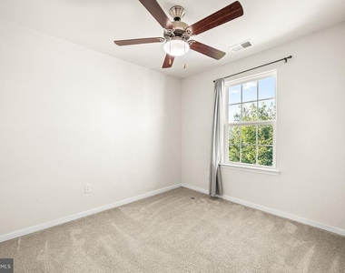 126 Mulberry Drive - Photo Thumbnail 23