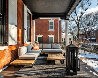 305 S Walnut Street - Photo Thumbnail 23
