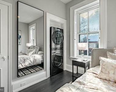 305 S Walnut Street - Photo Thumbnail 11