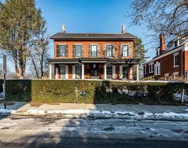 305 S Walnut Street - Photo Thumbnail 26