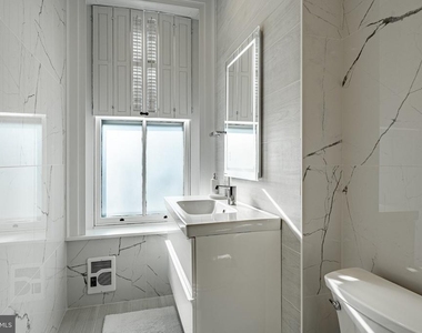 305 S Walnut Street - Photo Thumbnail 14