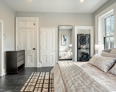 305 S Walnut Street - Photo Thumbnail 9