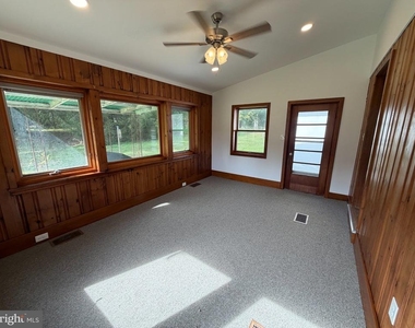 1204 N Bailey Road - Photo Thumbnail 7