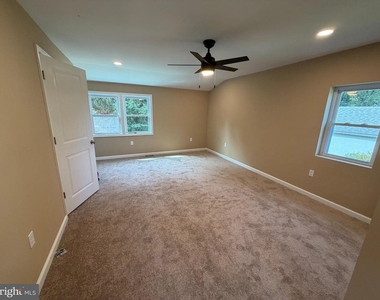 1204 N Bailey Road - Photo Thumbnail 8