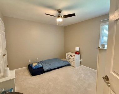 5205 Cottage Bluff Lane - Photo Thumbnail 10