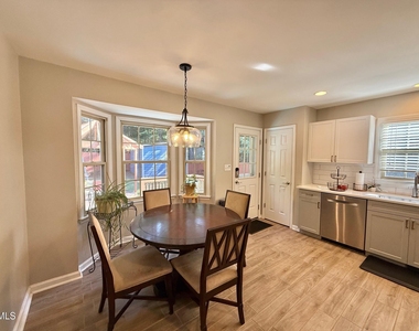 5205 Cottage Bluff Lane - Photo Thumbnail 7