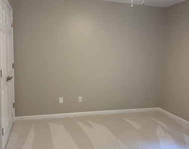 5205 Cottage Bluff Lane - Photo Thumbnail 16