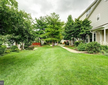 8006 Spruce Mill Dr - Photo Thumbnail 32