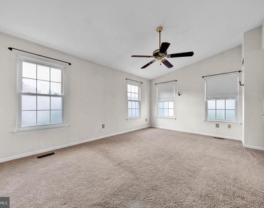 8006 Spruce Mill Dr - Photo Thumbnail 14