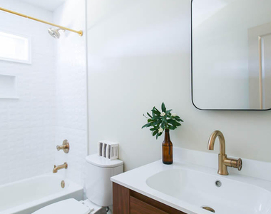 2406 Boswell Road - Photo Thumbnail 13