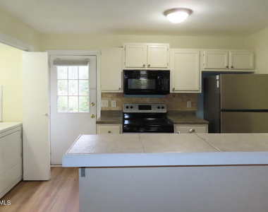 515 S Merritt Mill Road - Photo Thumbnail 7
