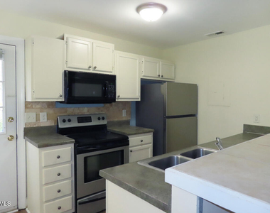 515 S Merritt Mill Road - Photo Thumbnail 6