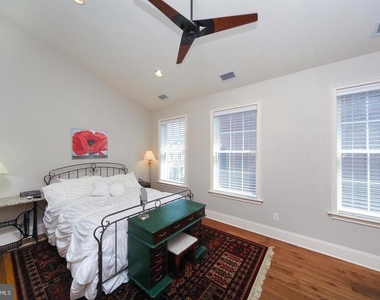 6 Watson Mill Lane - Photo Thumbnail 15