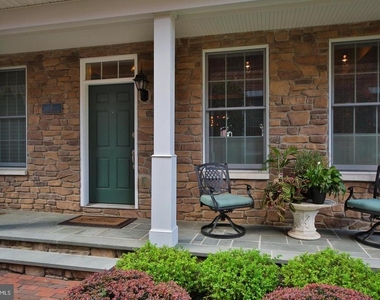 6 Watson Mill Lane - Photo Thumbnail 1