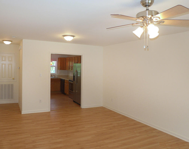 322 Davie Road - Photo Thumbnail 3