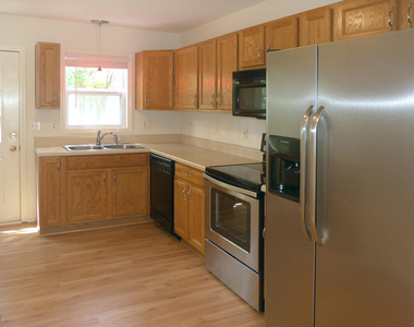 322 Davie Road - Photo Thumbnail 4