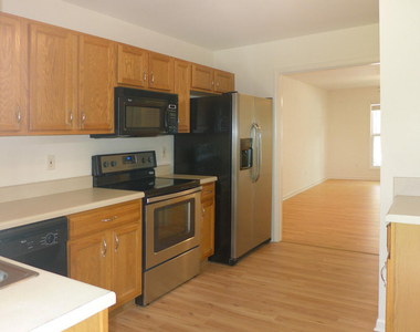 322 Davie Road - Photo Thumbnail 5