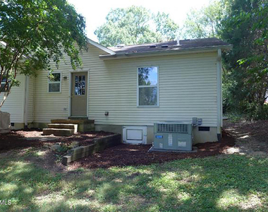 322 Davie Road - Photo Thumbnail 11