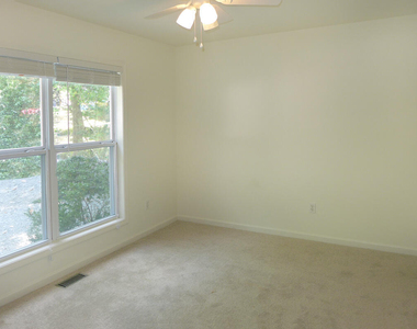 322 Davie Road - Photo Thumbnail 7
