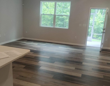 404 Hazy Hls Lane - Photo Thumbnail 6