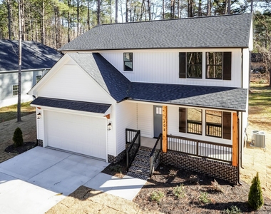 104 Buffalo Drive - Photo Thumbnail 2