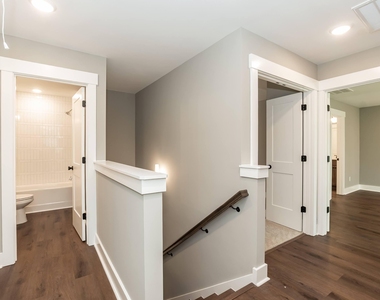 104 Buffalo Drive - Photo Thumbnail 24