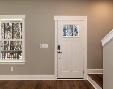 104 Buffalo Drive - Photo Thumbnail 4