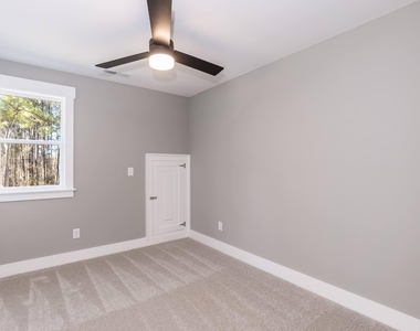 104 Buffalo Drive - Photo Thumbnail 22