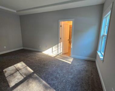 672 Emerald Bay Circle - Photo Thumbnail 24