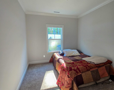 672 Emerald Bay Circle - Photo Thumbnail 16