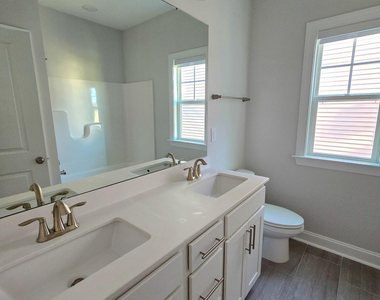 672 Emerald Bay Circle - Photo Thumbnail 45