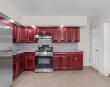 1427 Hamilton Avenue - Photo Thumbnail 7