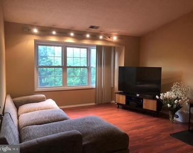 20 Gilpin Court - Photo Thumbnail 10