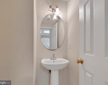 252 Brinley Drive - Photo Thumbnail 20