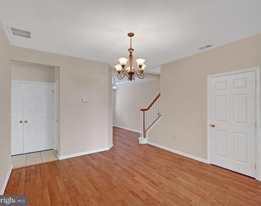 252 Brinley Drive - Photo Thumbnail 5