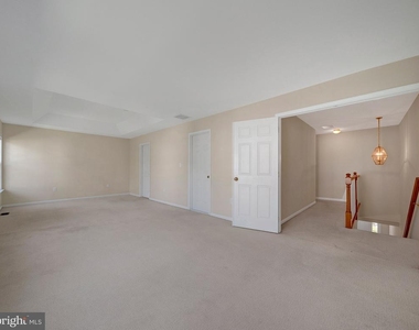 252 Brinley Drive - Photo Thumbnail 23
