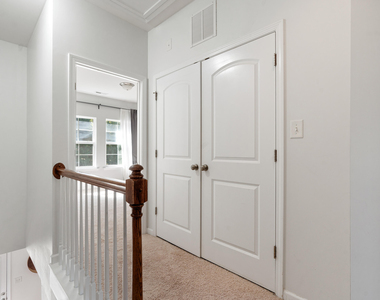 403 Legends Way - Photo Thumbnail 14
