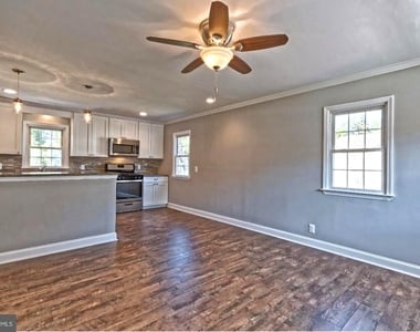 308 Florence Boulevard - Photo Thumbnail 4