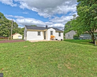 308 Florence Boulevard - Photo Thumbnail 17