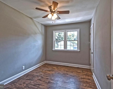 308 Florence Boulevard - Photo Thumbnail 13