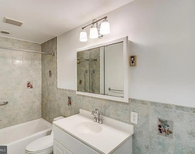 204 Warwick Road - Photo Thumbnail 12