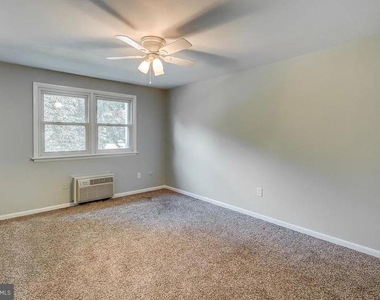 204 Warwick Road - Photo Thumbnail 11
