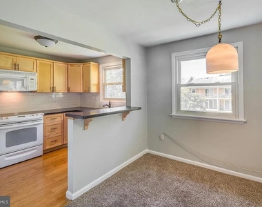 204 Warwick Road - Photo Thumbnail 9
