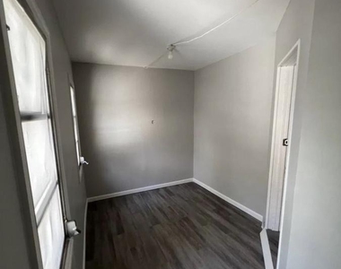 27 Washington Avenue - Photo Thumbnail 10