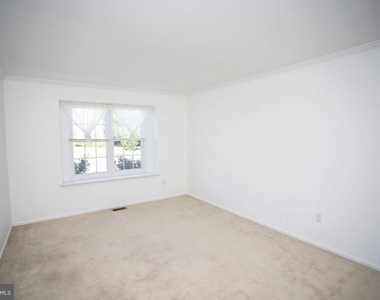 9 N Green Acre Drive - Photo Thumbnail 7