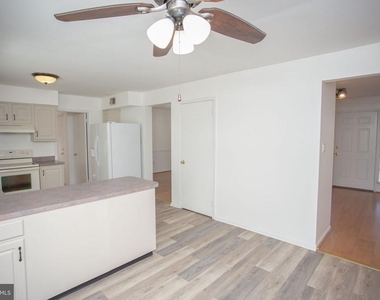 9 N Green Acre Drive - Photo Thumbnail 23