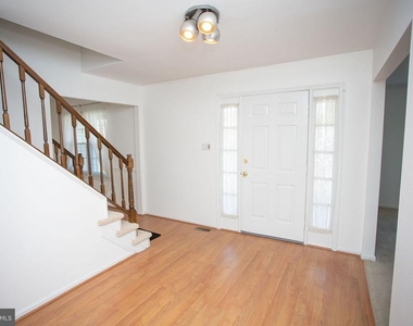 9 N Green Acre Drive - Photo Thumbnail 5